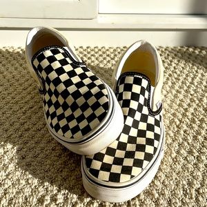 Vans Pull On On Sneakers Women’s Size 8/Men’s 6.5